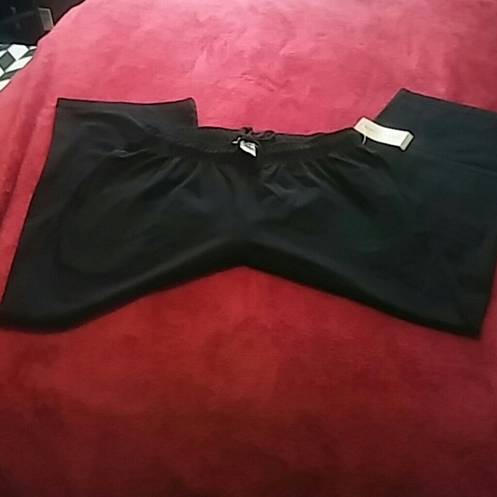 Capris - Picture 2 of 3